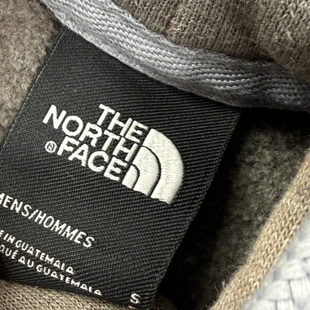 The North Face Novelty Patch Hoodie Small Gray Multi Patch Graphic Pullover Mens